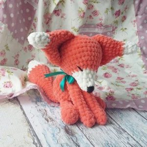 Crochet fox amigurumi