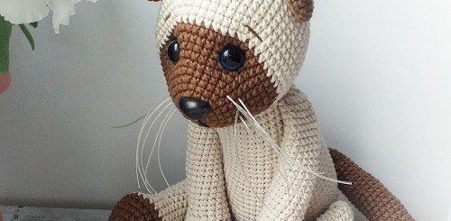 Crochet cat amigurumi