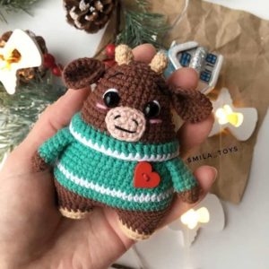 Crochet bull amigurumi