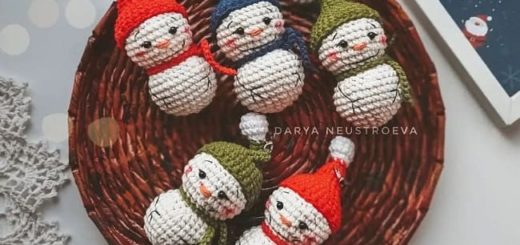 Crochet snowman amigurumi