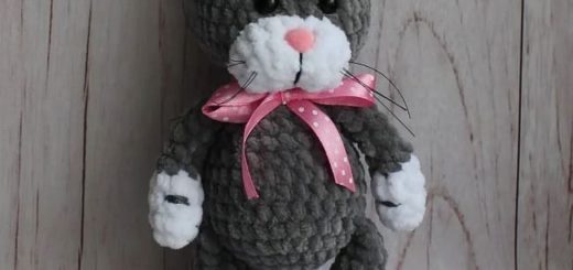 Crochet plush kitten