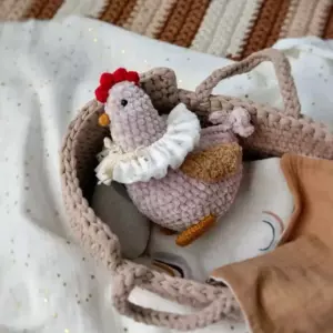 Cute chicken amigurumi