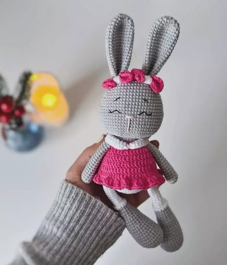 Amigurumi bunny in crochet dress Amigurumi bunny in crochet dress