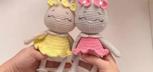 Amigurumi bunny in dress