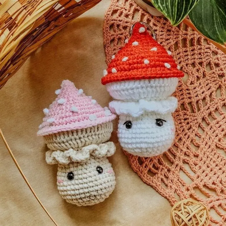 Crochet fly agaric mushroom free pattern