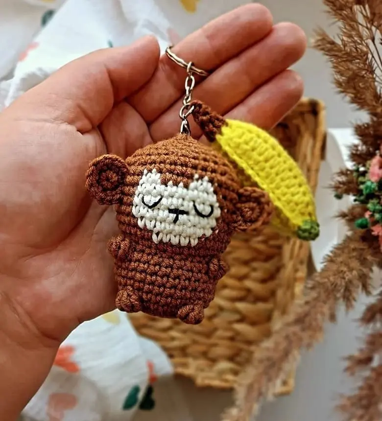 Crochet monkey with banana pattern Crochet monkey with banana pattern