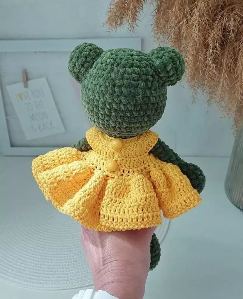 Crochet plush frog in dress Crochet plush frog in dress