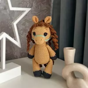 Cute horse amigurumi