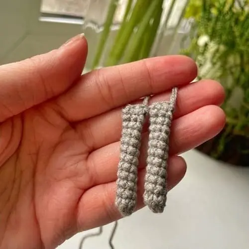 Amigurumi bunny arms