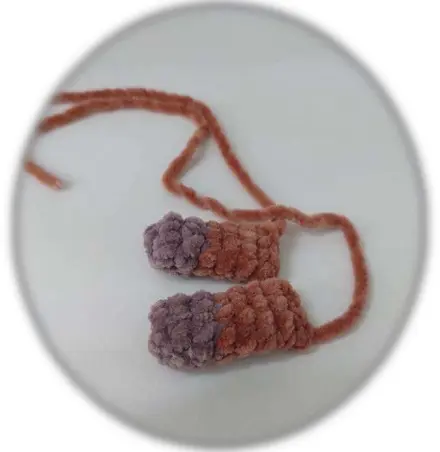 Crochet capybara arms