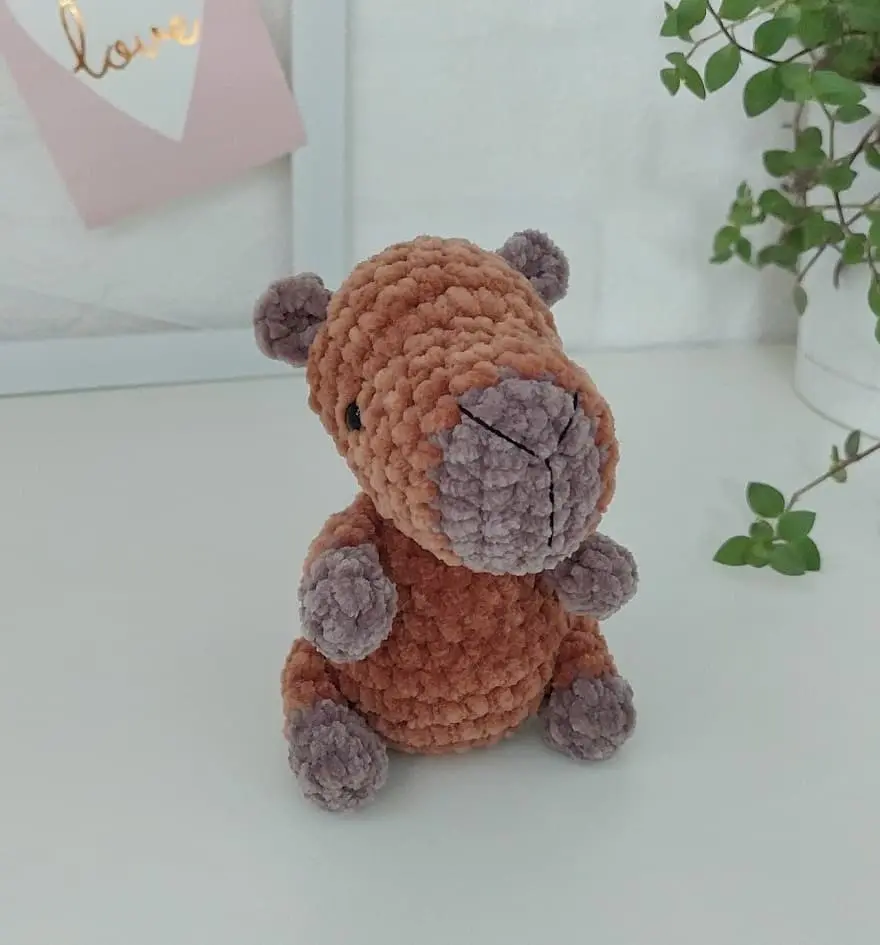 Crochet plush capybara amigurumi